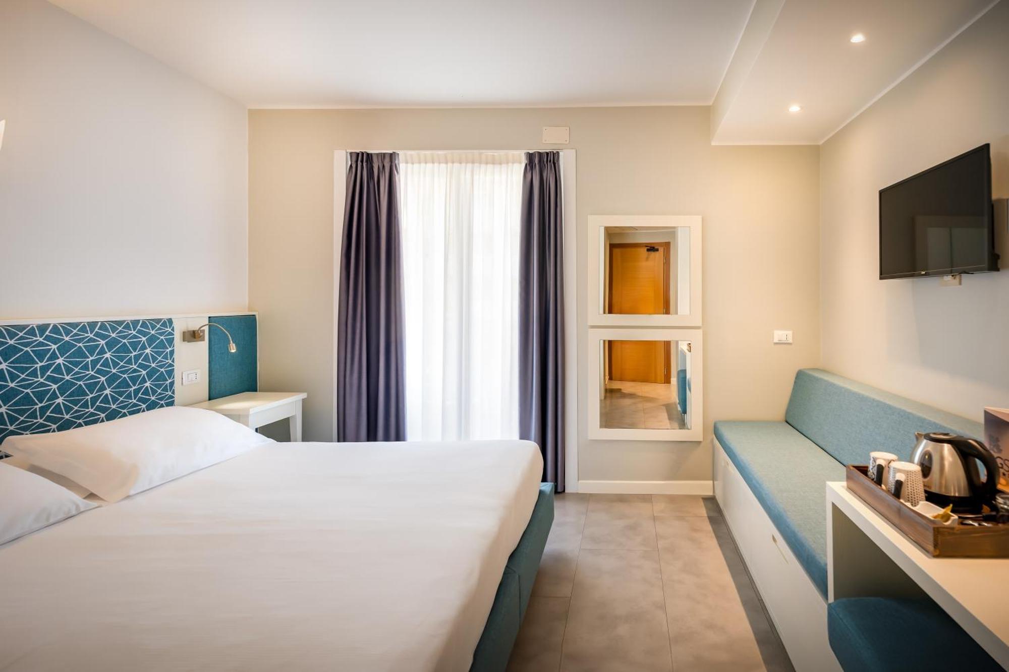 Hotel Garden Sea Wellness & Spa 4 Stelle Superior Caorle Bagian luar foto