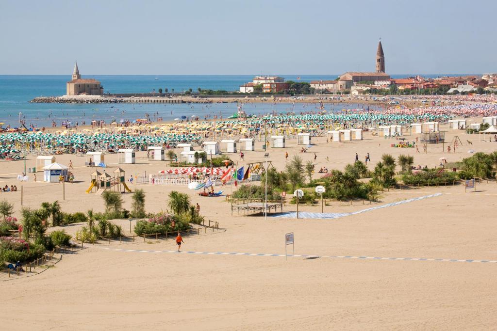 Hotel Garden Sea Wellness & Spa 4 Stelle Superior Caorle Bagian luar foto