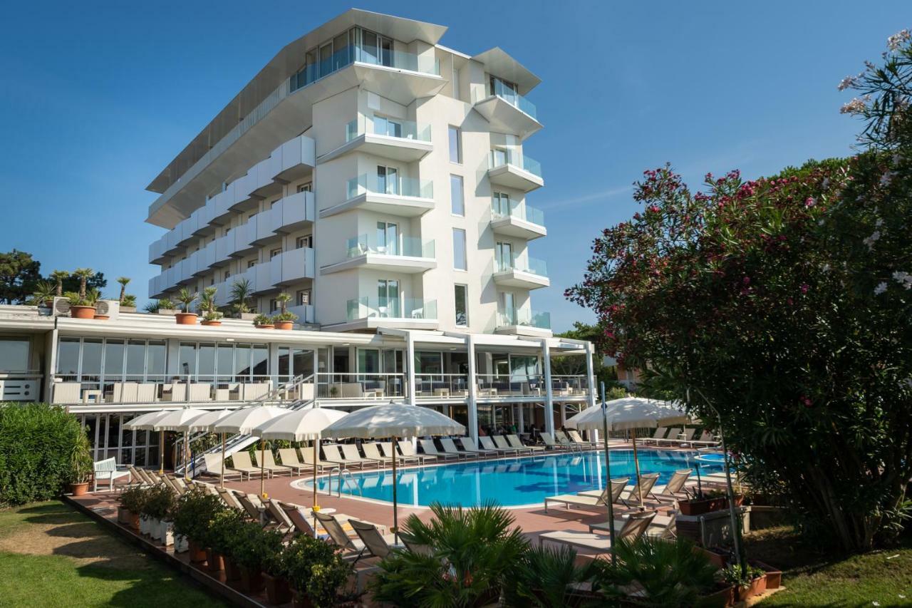 Hotel Garden Sea Wellness & Spa 4 Stelle Superior Caorle Bagian luar foto